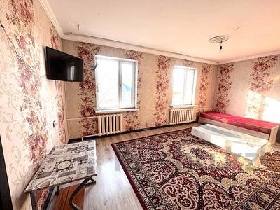 3-комнатная квартира · 60 м² · 5/5 этаж, мкр Аксай-1 — Толе Би за 30 млн 〒 в Алматы, Ауэзовский р-н