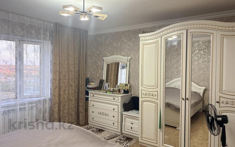 2-комнатная квартира · 70 м² · 11/25 этаж, микрорайон Байкена Ашимова 24 за 24 млн ₸ в Караганде, Казыбек би р-н — фото 2
