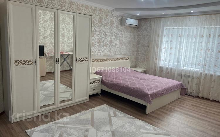 1-бөлмелі пәтер · 55 м² · 2/9 қабат, Жарбосынова, бағасы: 230 000 〒 в Атырау — фото 11