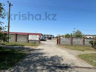 Өнеркәсіптік база · 40 сотық, Абая 380 — Абая - Кунаева, бағасы: 163.7 млн ₸ в Талдыкоргане
