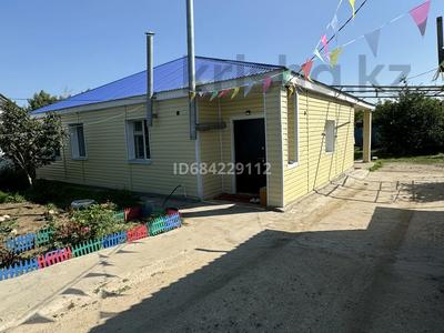 Отдельный дом · 4 комнаты · 118 м² · 6 сот., Сайым Балмуканова 132 — Иманова,Аз Наурыз за 28 млн 〒 в Актобе, мкр Москва