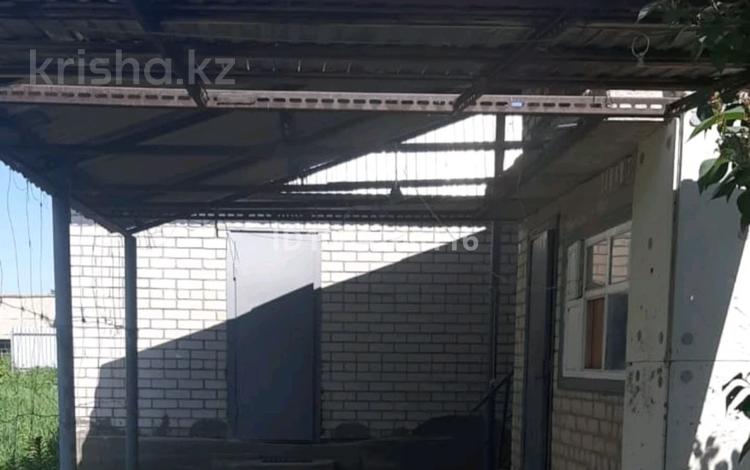 Отдельный дом · 3 комнаты · 80 м² · 7.5 сот., СК Зеленстрой за 10 млн ₸ в Актобе — фото 2