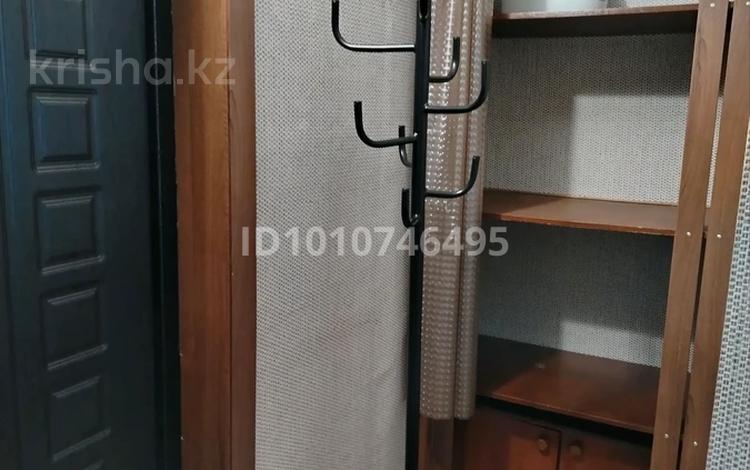 1-комнатная квартира · 34 м² · 2/5 этаж, Камзина 16 — Рядом кафе "Классик" за 90 000 〒 в Аксу — фото 2