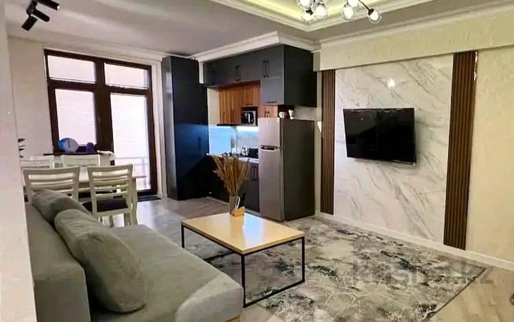 2-комнатная квартира · 70 м² · 1/11 этаж, 16-й мкр 44 — МОРЕ,АКВАПАРК,ТРК АКТАУ,ЦЕНТР ГОРОДА за 13 000 ₸ в Актау — фото 2