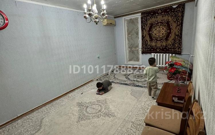 1-комнатная квартира · 31.7 м² · 5 этаж, мкр Центральный, Азаттық 169 38 — Азаттық даңғылы 169б за 13 млн ₸ в Атырау — фото 2