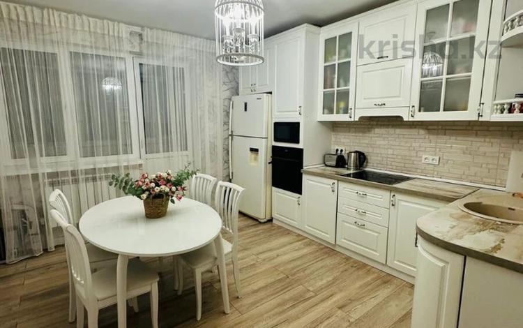 2-комнатная квартира · 87 м² · 17/17 этаж, Жандосова 144/1 за 52 млн ₸ в Алматы, Ауэзовский р-н — фото 11