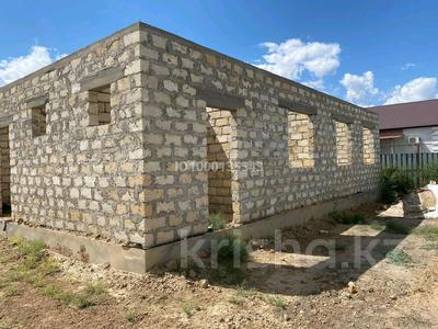 Продажа домов и дачи в Атырауской обл.: Дача · 6 комнат · 120 м² · 8.6 сот., мкр Аксай, Проектировщик за 6 млн 〒 Дача · 6 комнат · 120 м² · 8.6 сот., мкр Аксай, Проектировщик за 6 млн 〒 в Атырау