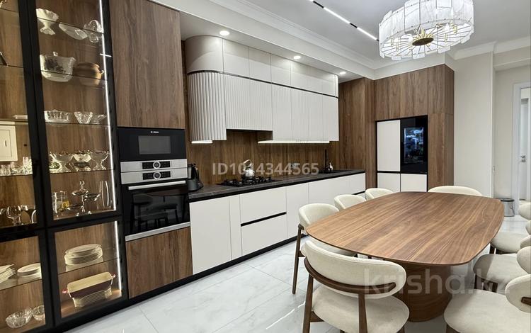 4-комнатная квартира · 158 м² · 10/10 этаж, 18А мкр 3 — Набережная за 97 млн ₸ в Актау — фото 2