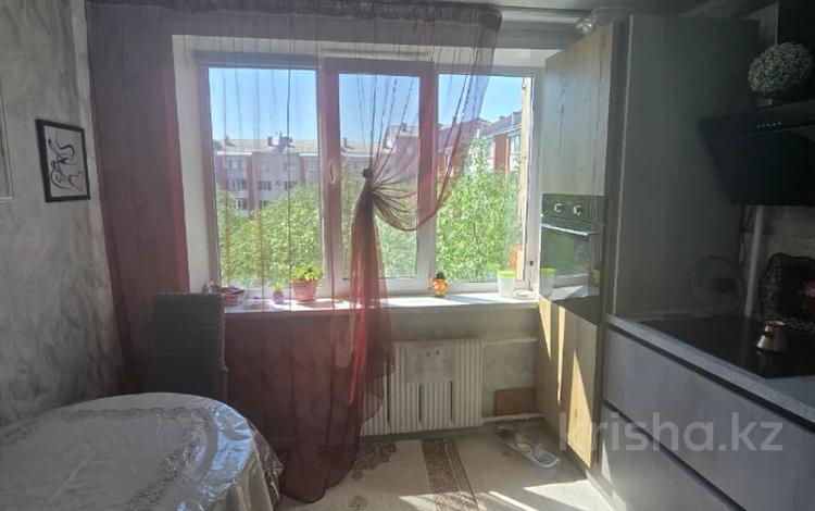 4-бөлмелі пәтер · 77.9 м² · 4 қабат, Батыр Баяна, бағасы: 32.5 млн ₸ в Петропавловске — фото 4