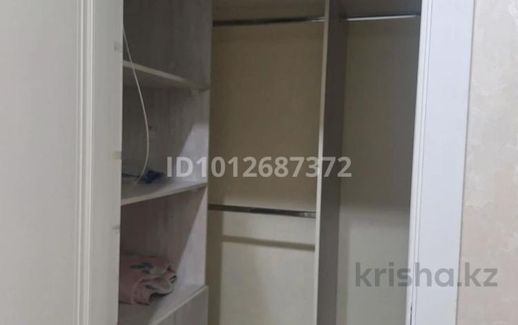 1-комнатная квартира · 45 м² · 4/10 этаж, Муканова 47/3 за 220 000 ₸ в Караганде, Казыбек би р-н — фото 2