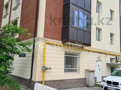 2-комнатная квартира · 70 м² · 3/4 этаж, Толе Би 50 — Напротив Каспи банк и Атшабар за 120 000 〒 в Таразе