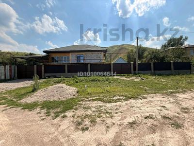 Жеке үй · 4 бөлме · 130 м² · 6 жүзд., Б/н — Корейской теплицой, бағасы: 50 млн ₸ в Байбулаке