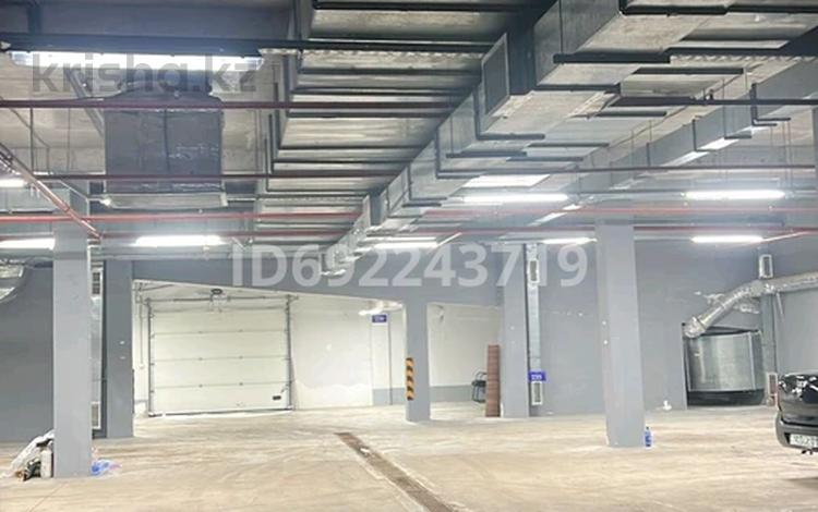 Паркинг · 200 м² · Мәңгілік Ел 53 — Улы Дала за 25 000 〒 в Астане, Есильский р-н — фото 7