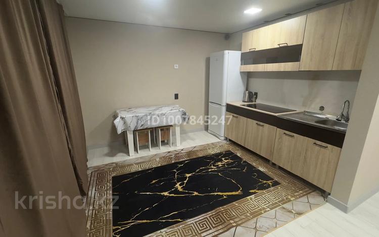 2-комнатная квартира · 58 м², мкр Новый Город, Анжерская 41 за 13 990 ₸ в Караганде, Казыбек би р-н — фото 2