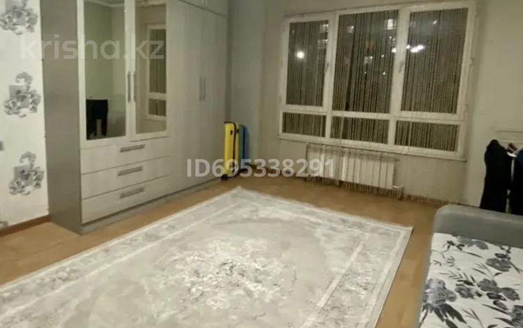 1-комнатная квартира, 45 м², 2/9 этаж, мкр Аккент