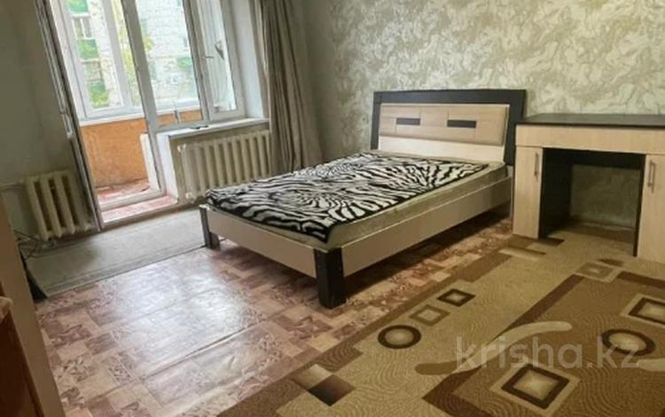 1-бөлмелі пәтер · 40 м² · 1/5 қабат, жана орда 12, бағасы: 13.5 млн ₸ в Уральске — фото 2