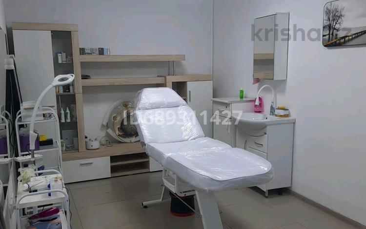 Свободное назначение, офисы, магазины и бутики, салоны красоты · 70 м² за 20 млн ₸ в Актау, 5-й мкр — фото 2