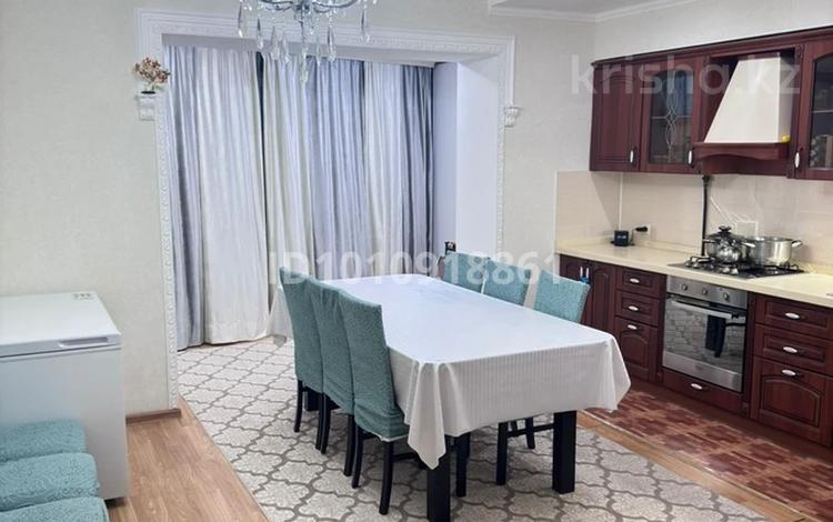 3-комнатная квартира · 118 м² · 4/4 этаж, Тургенева 64б за 35.5 млн ₸ в Актобе — фото 2