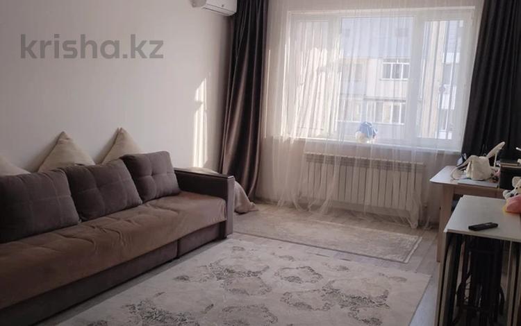 2-комнатная квартира · 53 м² · 9/10 этаж, мкр Аксай-4 за 36 млн ₸ в Алматы, Ауэзовский р-н — фото 2