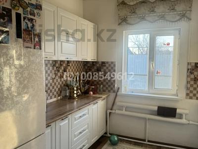 Отдельный дом · 4 комнаты · 120 м² · 6 сот., Центральная 40 — Центр магазин за 22 млн ₸ в Аскара Токпанова (Казцик)
