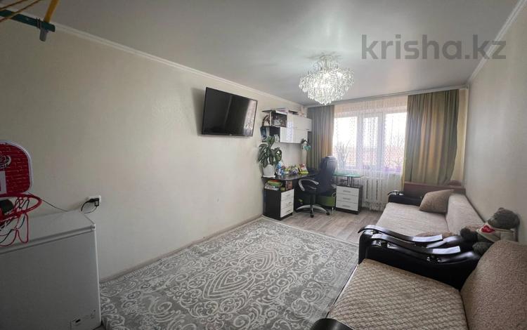 2-комнатная квартира, 48 м², 5/5 этаж, Майкудук, 17й микрорайон