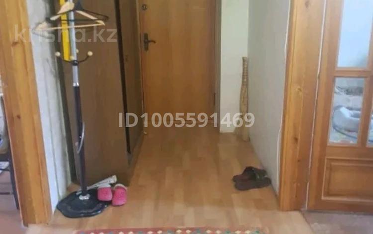 3-комнатная квартира · 60 м² · 2/5 этаж, Утепова — Напротив Роддома по ул.Утепова (КШТ) за 200 000 ₸ в Усть-Каменогорске — фото 2