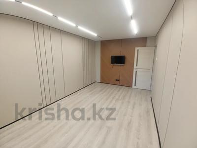 3-комнатная квартира · 63 м² · 4/4 этаж, мкр №1, Жубанова за 33.8 млн ₸ в Алматы, Ауэзовский р-н