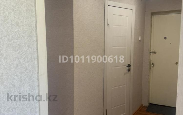 2-комнатная квартира · 43 м² · 5/5 этаж, Ауэзова 48 за 9 млн ₸ в Аксу — фото 2