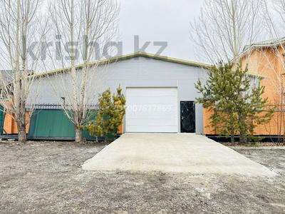 Свободное назначение, офисы, магазины и бутики, склады, азс, автосервисы и автомойки, бани, гостиницы и зоны отдыха, фитнес и спорт, медцентры и аптеки, образование, развлечения, конференц-залы, кабинеты и рабочие места, студии · 400 м² за 2.7 млн 〒 в Астане, Алматы р-н