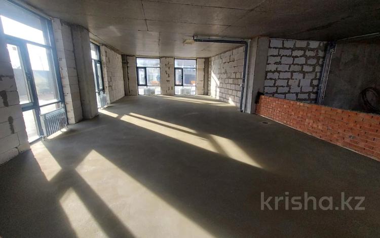 Свободное назначение, офисы, магазины и бутики, склады, общепит, салоны красоты, медцентры и аптеки, образование, развлечения · 512.1 м² за 350 млн 〒 в Костанае — фото 2