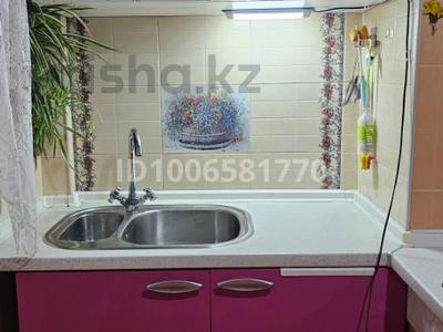 2-комнатная квартира · 52.5 м² · 2/9 этаж, мкр Аксай-4 31 за 280 000 ₸ в Алматы, Ауэзовский р-н