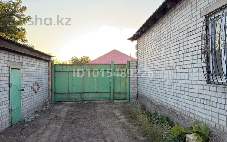 Отдельный дом · 5 комнат · 105 м² · 6 сот., Бобровка — Тополинная за 18 млн ₸ в Семее — фото 2