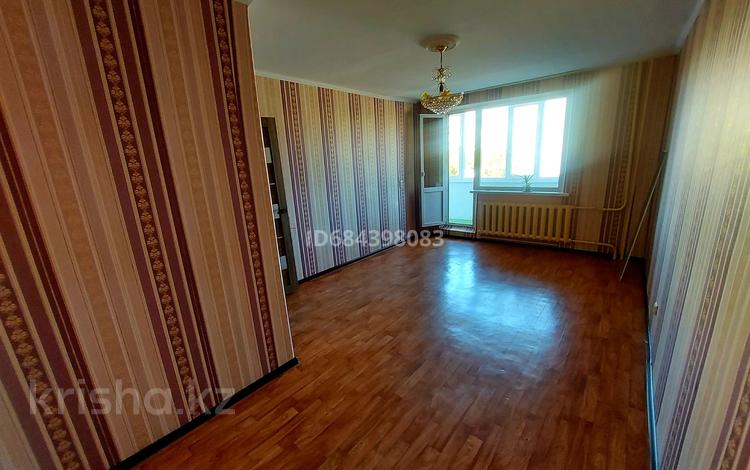 1-комнатная квартира, 32.5 м², 3/10 этаж, Докучаева 45 — Китайская стена , рядом 10 школа