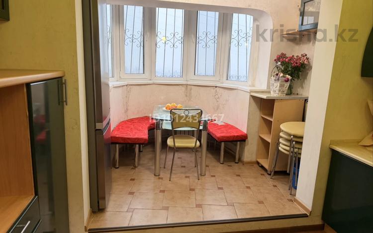 2-комнатная квартира · 63.3 м² · 9/9 этаж, мкр Жетысу-1 29 — Абая Момышулы за 39 млн 〒 в Алматы, Ауэзовский р-н — фото 2