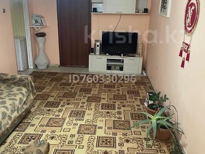 Продажа квартир в Западно-Казахстанской обл.: 2-комнатная квартира · 45.6 м² · 4/5 этаж, Курмангазы 104 за 14.5 млн 〒 2-комнатная квартира · 45.6 м² · 4/5 этаж, Курмангазы 104 за 14.5 млн 〒 в Уральске, мкр Школьник
