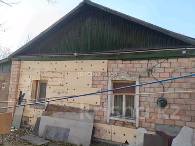 Часть дома · 3 комнаты · 73 м² · 4 сот., мкр Михайловка , Толепова 100 за 11.5 млн 〒 в Караганде, Казыбек би р-н