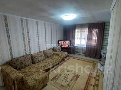 2-бөлмелі пәтер · 42 м² · 5/5 қабат, Аймаутова 178 — Рынок Бизнес колледж Жд вокзал, бағасы: 150 000 ₸ в Семее