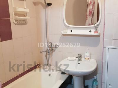1-комнатная квартира · 35 м² · 4/5 этаж, мкр Самал-3 246 — проспект Назарбаева и Кажи Мукана за 270 000 ₸ в Алматы, Медеуский р-н