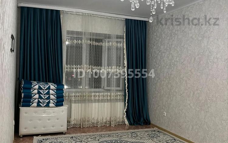 2-бөлмелі пәтер · 57 м² · 7/9 қабат, Нур Актобе 18, бағасы: 16 млн ₸ — фото 2