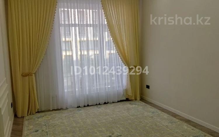 4-комнатная квартира · 90 м² · 2/12 этаж, Е-15 16 за 70 млн ₸ в Астане, Нура р-н — фото 16