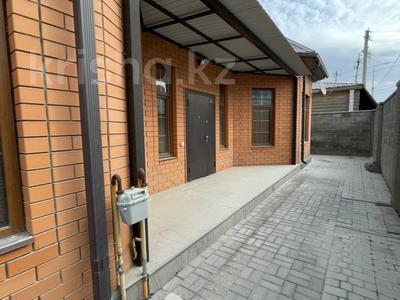 Отдельный дом · 4 комнаты · 280 м² · 11 сот., Имашева 25 за 85 млн ₸ в Атырау