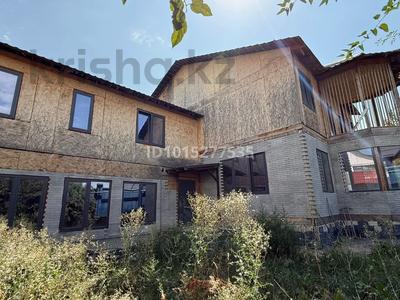 Дом под разбор · 800 м², бағасы: 12 млн ₸ в Алматы, Медеуский р-н