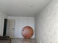2-бөлмелі пәтер · 44 м² · 5/5 қабат, Ауезова — Пересечение улиц Абая-Ауэзова, бағасы: 13.5 млн ₸ в Экибастузе — фото 3