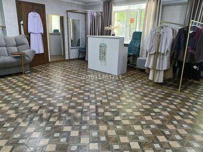 Дүкендер мен бутиктер · 77 м², бағасы: 49 млн ₸ в Костанае