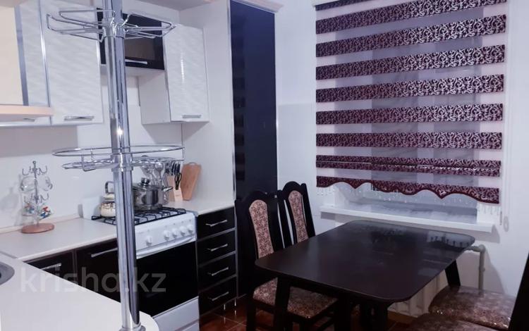 2-комнатная квартира · 60 м² · 1/5 этаж, Арай 3 за 12 000 ₸ в  — фото 2