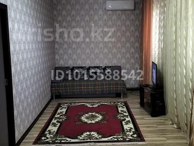 Отдельный дом · 2 комнаты · 60 м² · 10 сот., мкр Ракуша, Тажден касанов за 75 000 ₸ в Атырау