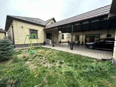 Жеке үй · 6 бөлме · 305 м² · 8 сот., мкр Кайтпас 2, Ахмет Аширов 53, бағасы: 135 млн 〒 в Шымкенте, Абайский р-н