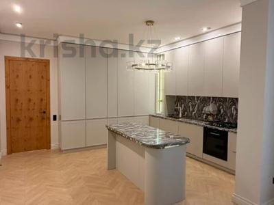 4-комнатная квартира · 191 м² · 1/3 этаж, АВИАГОРОДОК за 85 млн ₸ в Актобе