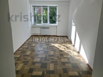 1-бөлмелі пәтер · 16 м² · 2/5 қабат, Каратобинское шоссе 34 — Акбар военкомат кеин 2,3 остановка, бағасы: 4 млн ₸ в Шымкенте, Енбекшинский р-н