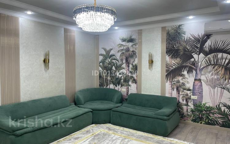 3-комнатная квартира · 150 м² · 2/5 этаж, мкр. Алтын орда 369 за 68 млн ₸ в Актобе — фото 2